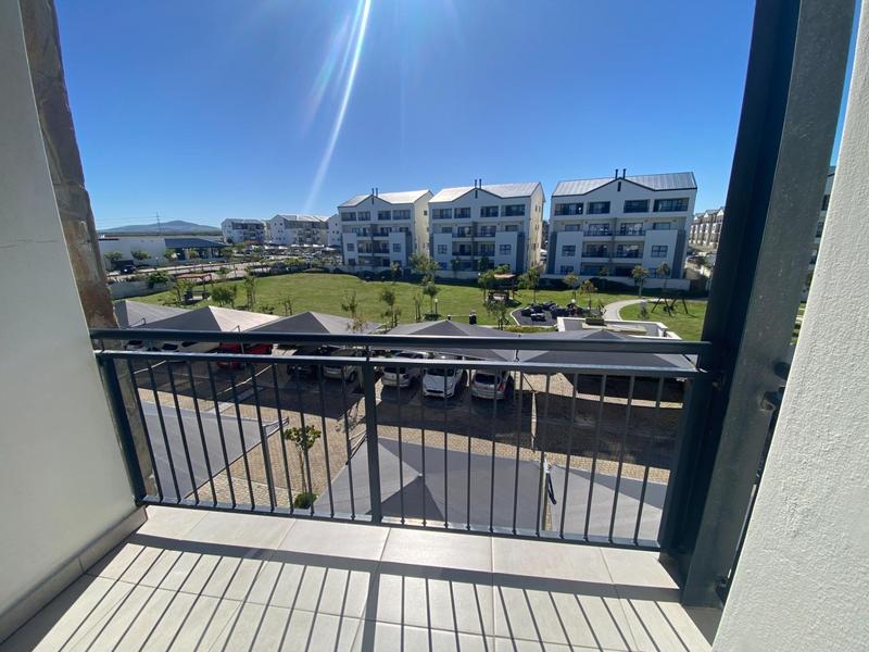To Let 1 Bedroom Property for Rent in Sandown Western Cape